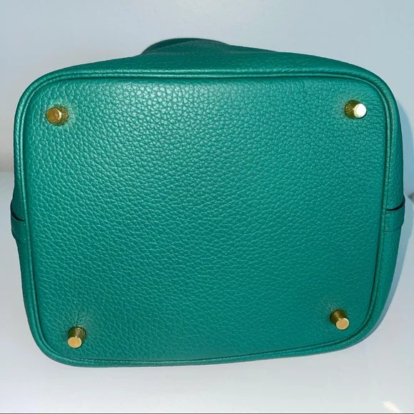 Hermès Picotin Lock 22 in Green - Picture 7 of 10